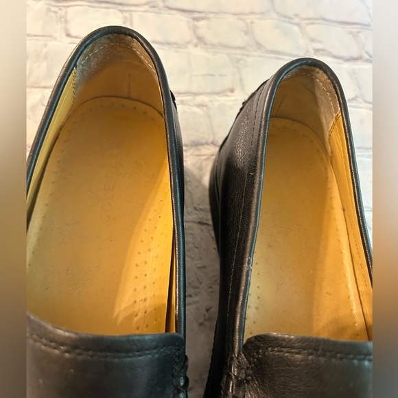 COLE HAAN MENS BLACK LEATHER SLIP ON LOAFERS SIZE 9.5M - Picture 3 of 12